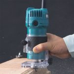 Tupia 3709 da Makita é uma excelente ferramenta eléctrica ideal para fresar canto