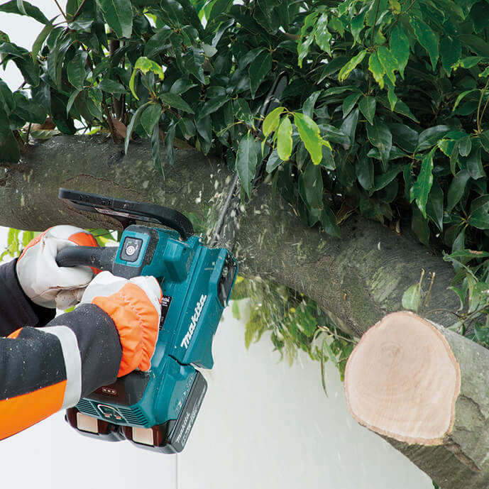 Motosserra makita a bateria DUC256CZ