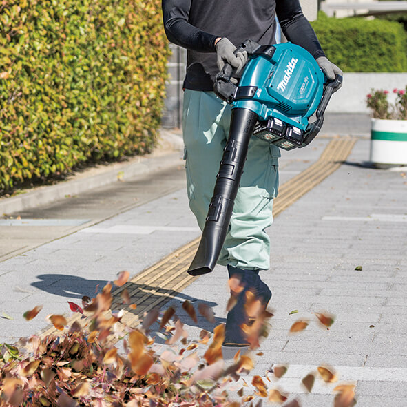 Soprador de folhas a Bateria LXT 2x18V Makita DUB363ZV