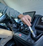 Lanterna LED PL 200 - recarregável com bateria